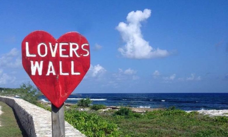 Lover’s Wall in Grand Cayman: A Hidden Gem for Couples and Nature Lovers