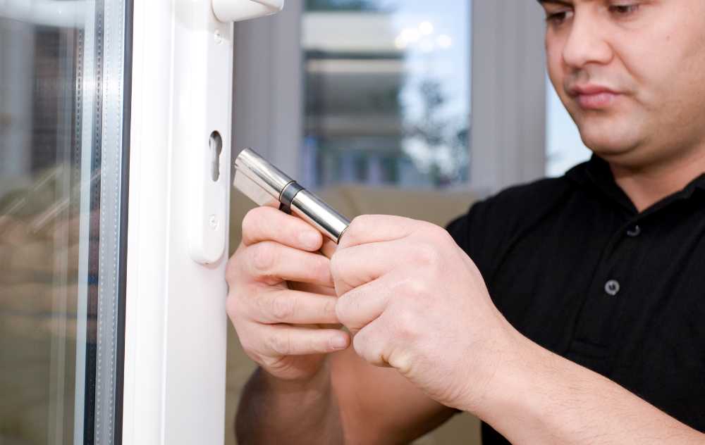 Discover the Secret Techniques Emergency Locksmiths in Manchester Swear By!