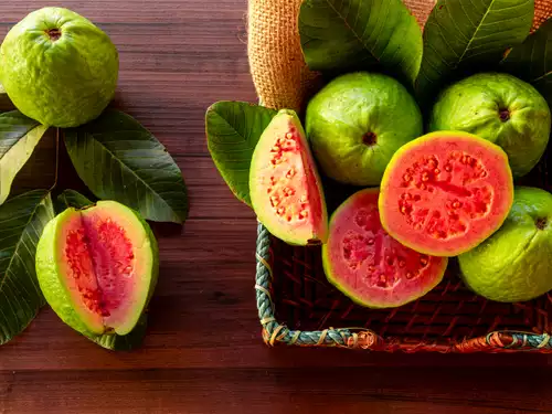There are many benefits to drinking guava juice