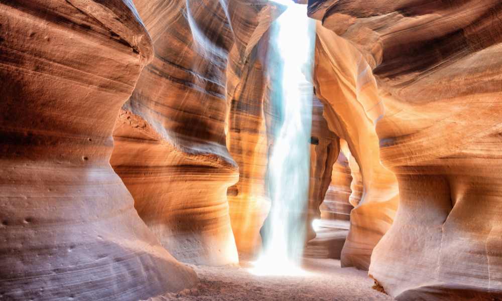 Nature's Masterpiece: Antelope Canyon Tours Unveiled