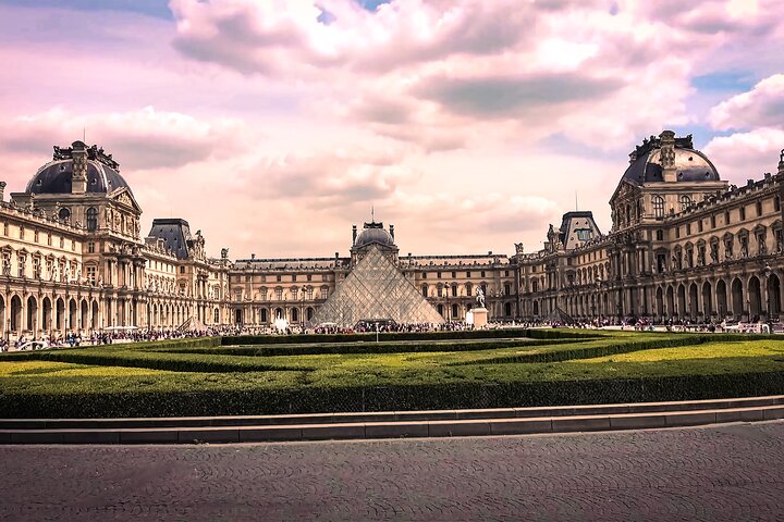 Book Louvre Museum Tickets: Discover Iconic Masterpieces